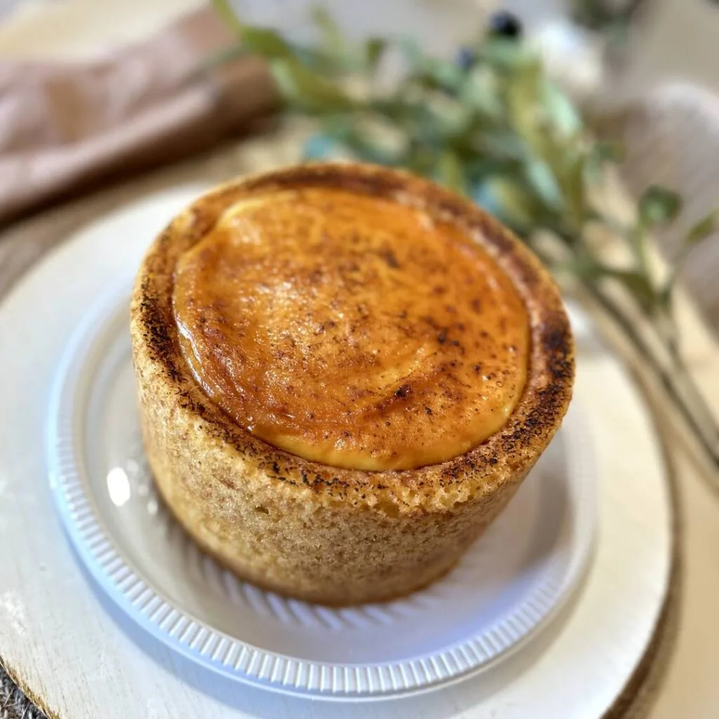 Bolo brûlée caramelizado