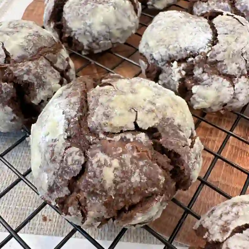 Cookie craquelado com casquinha açucarada