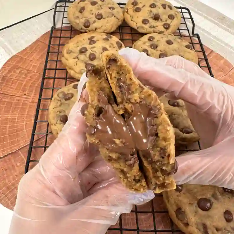 Cookie tradicional recheado com nutella